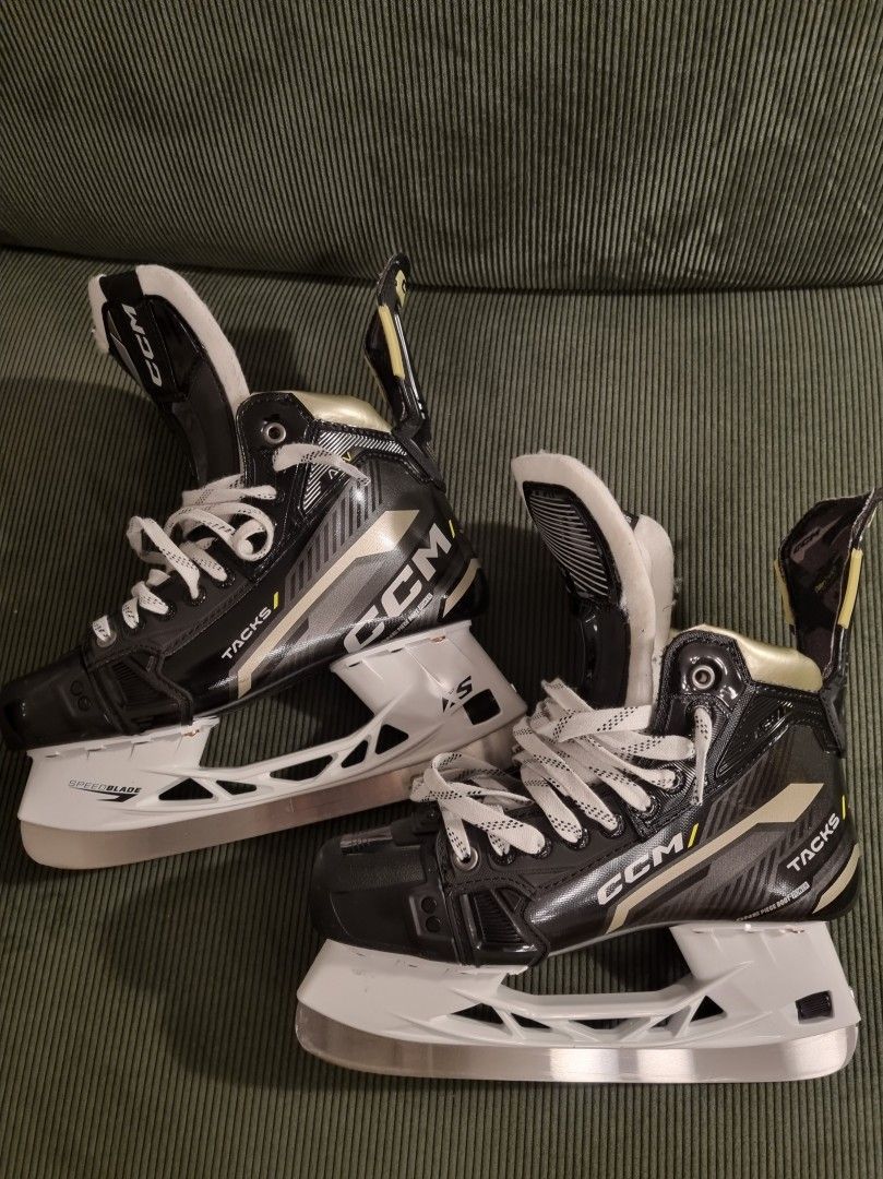 CCM Tacks As-V luistimet, koko 7.5/42.5