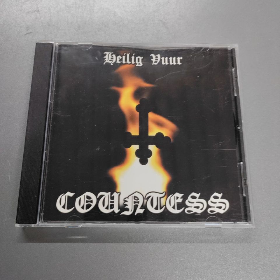 Countess Heilig Vuur CD