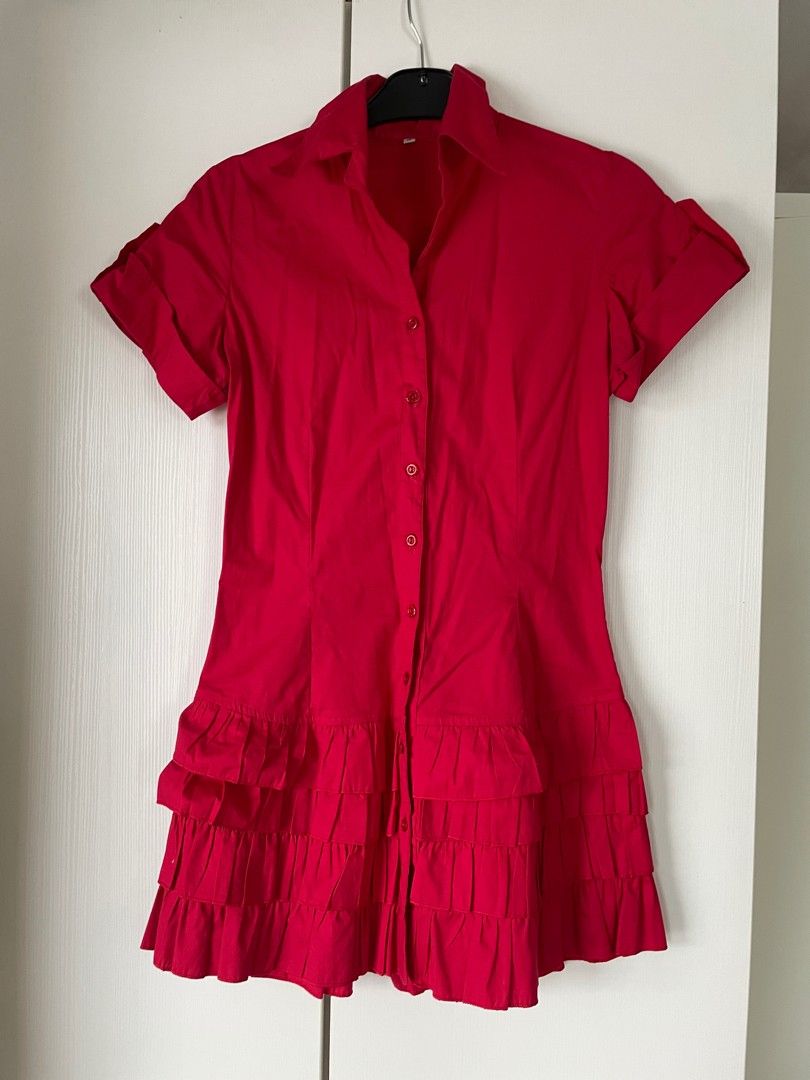 Punainen mekko, koko 10