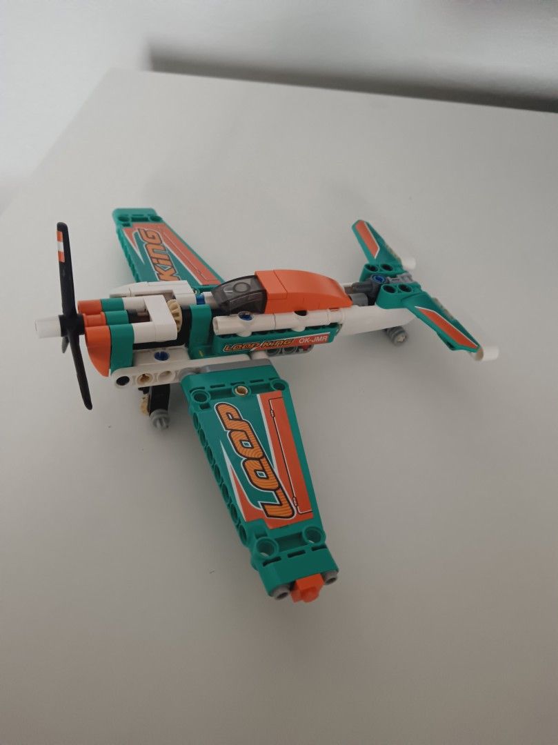 Lego technics lentokone