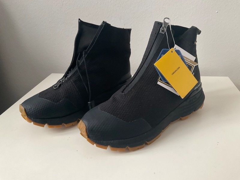 DACHSTEIN Iceland GTX Waterproof trekking/running boots with maxi grip. Size 37