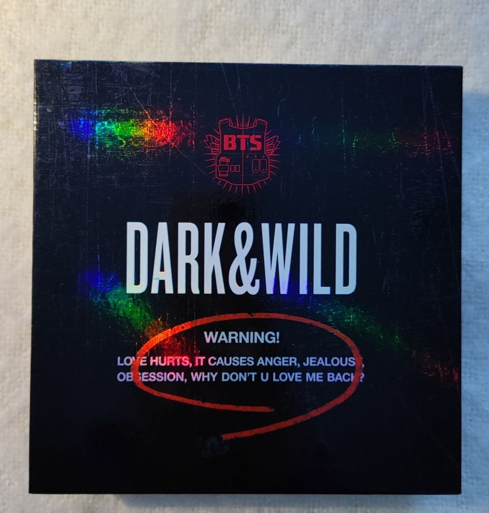 BTS Dark & Wild albumi