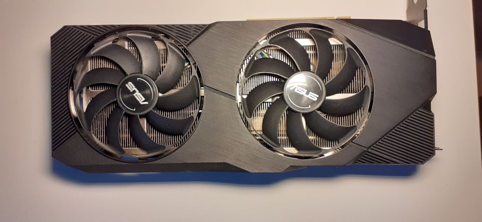 RTX 2080 SUPER -Näytönohjain