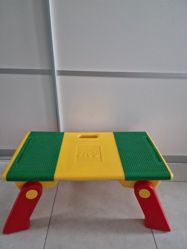 Lego rakennuspöytä