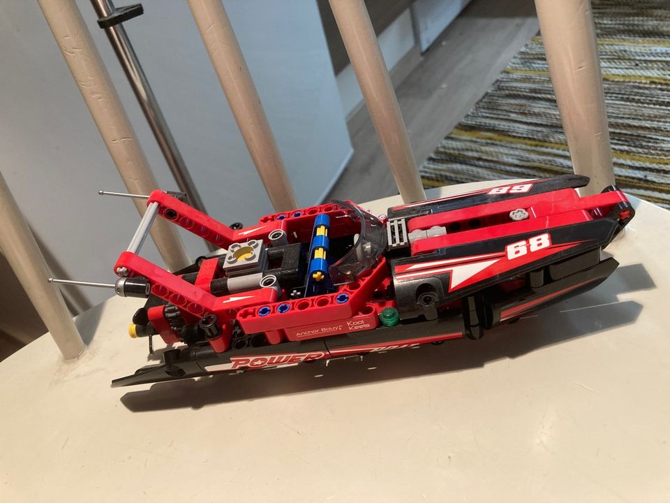 Lego technic Power Boat 42089