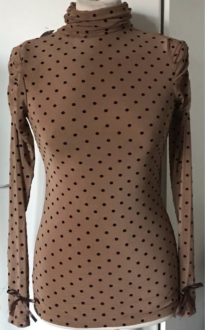 Uusi beige polka dot mesh paita