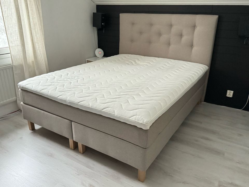 Sänky (160 x 200)