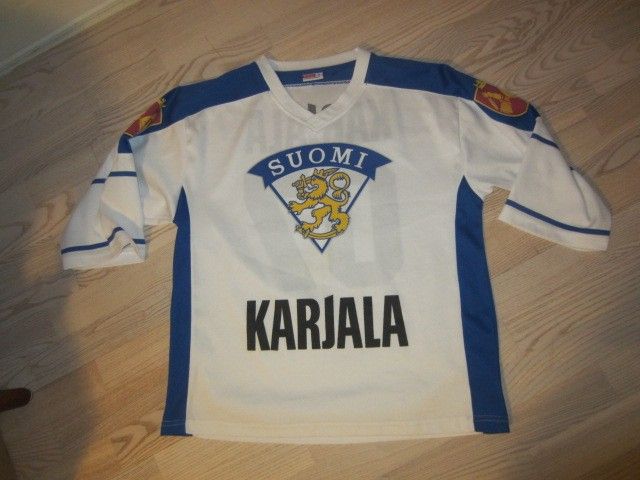 Suomi Pro 2 jääkiekko maajoukkuepaita koko XL Karj