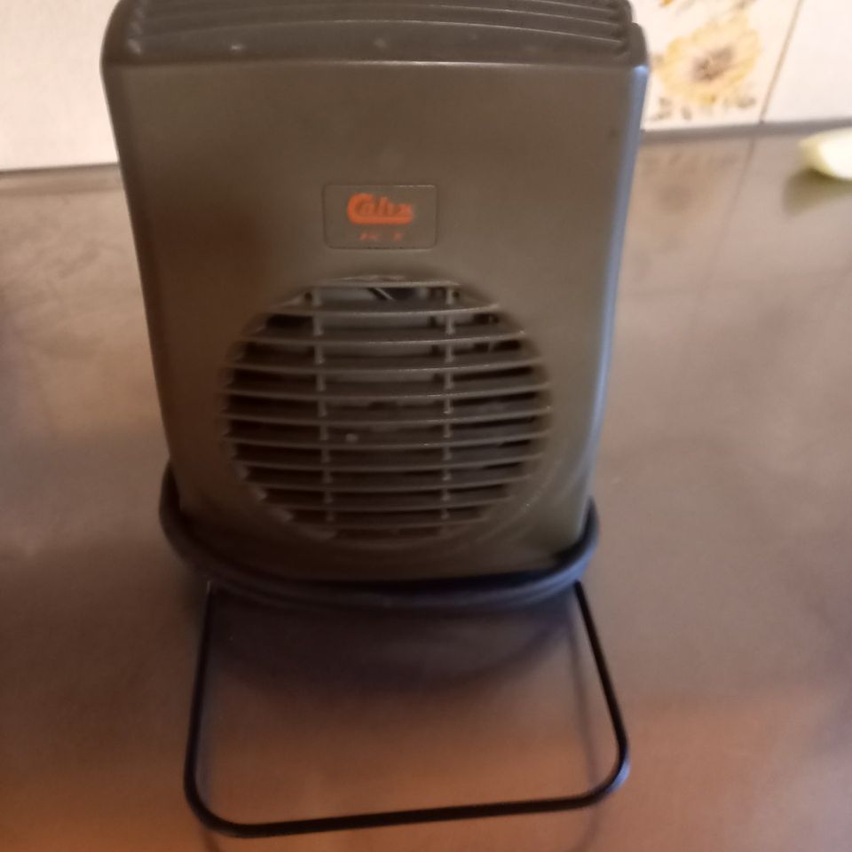 Calix K1 1250W Sisätilanlämmitin