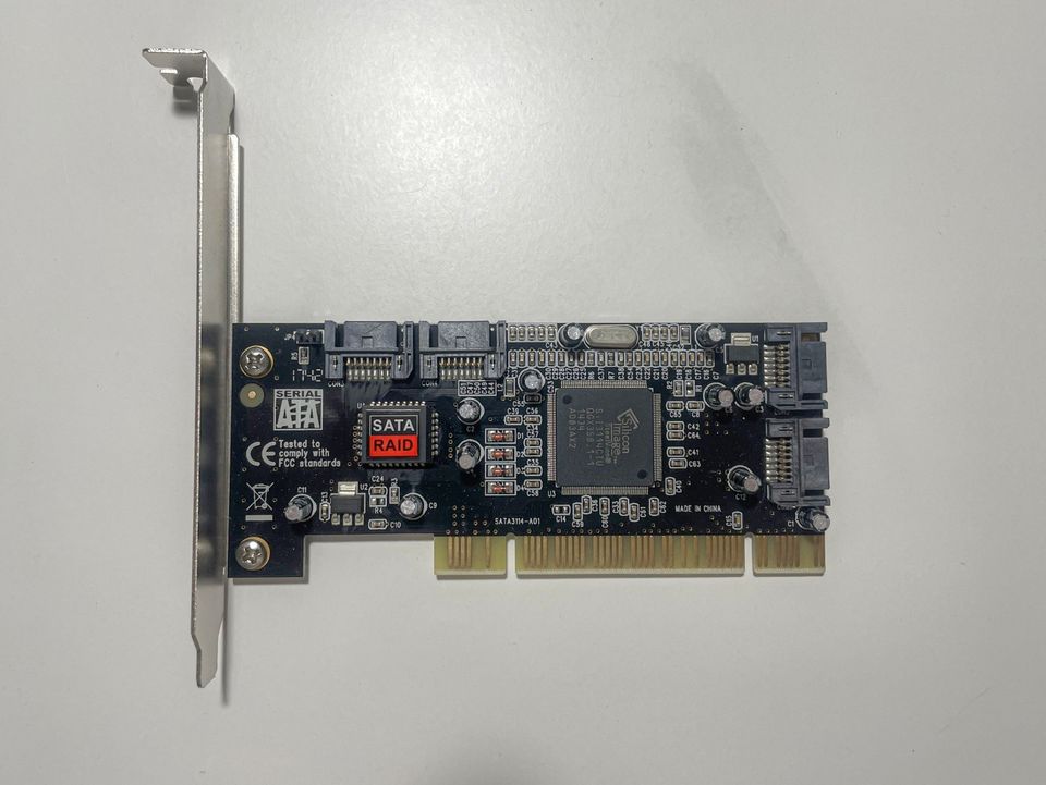 SATA-RAID -ohjainkortti PCI-väylään