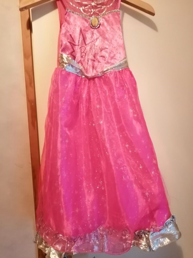 Barbie mekko koko 116cm