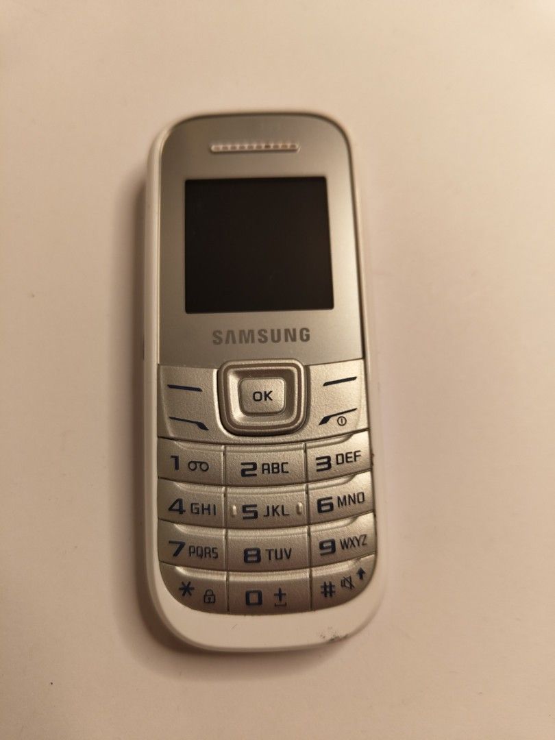 Samsung GT-E1220