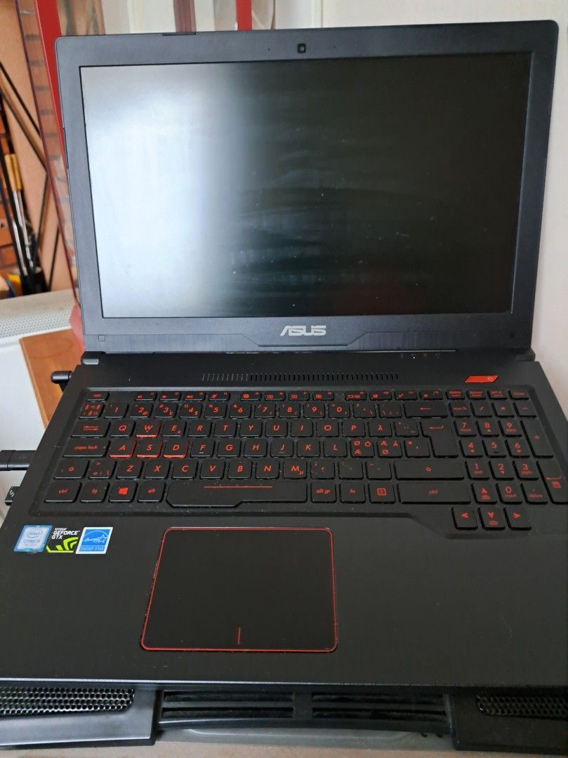 ASUS FX503V Pelikannettava