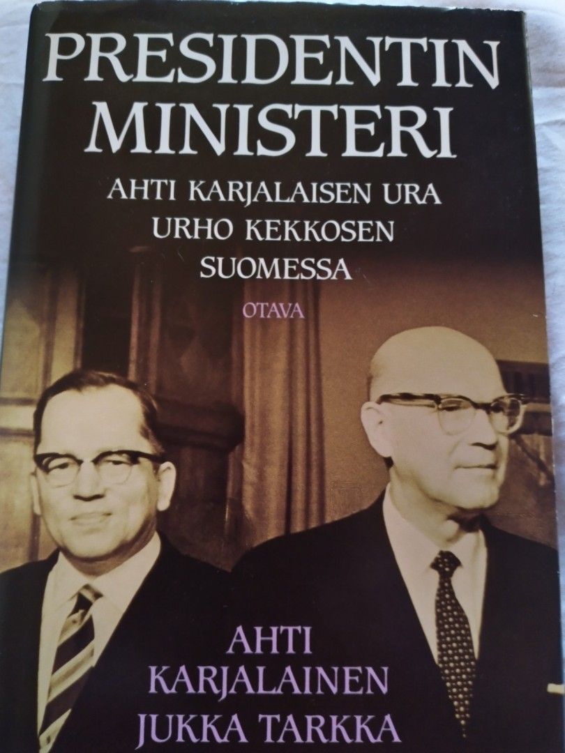 Presidentin ministeri - Ahti Karjalainen & Jukka Tarkka