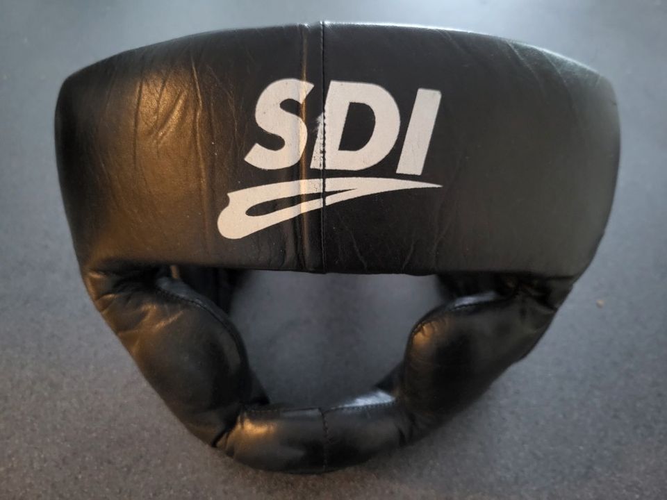 SDI nyrkkeilykypärä