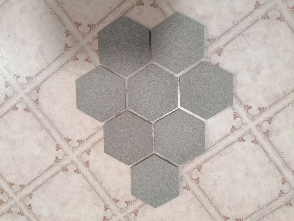 Pukkila hexagon laatta