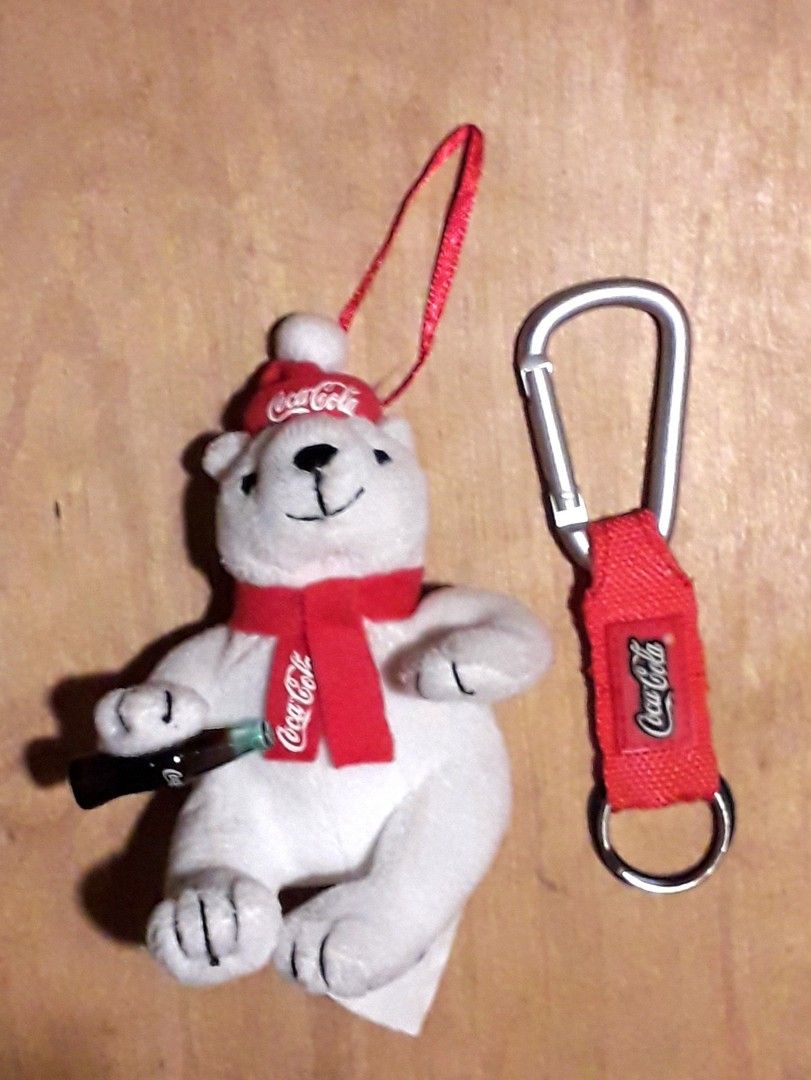 Coca Cola jääkarhu ja avaimenperä