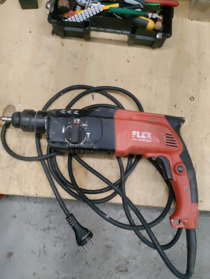 Hilti iskuporakone