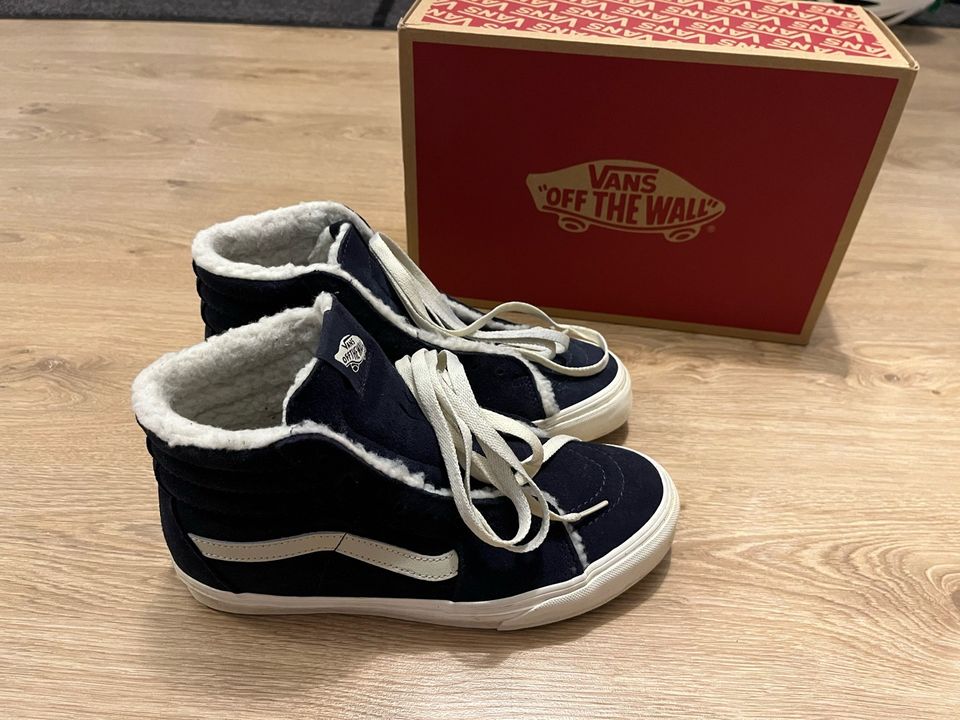 Vans talvitennarit tummansiniset koko 39