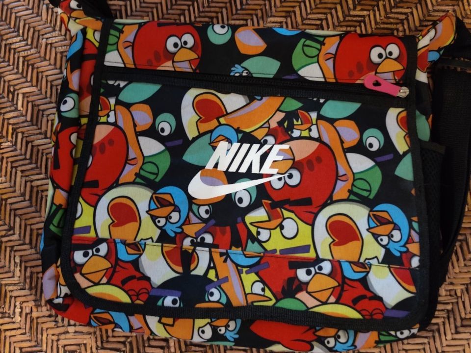 Nike/angry birds laukku