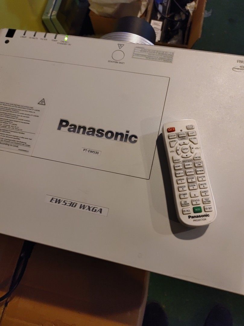 Panasonic pt ew530