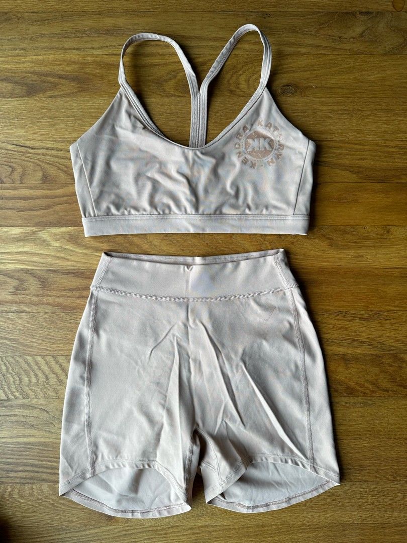 Gymshark x KK Fit malliston setti, S