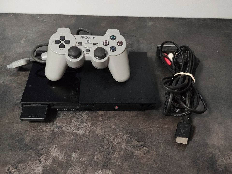 Playstation 2 + alkuperäinen ohjain + muistikortti