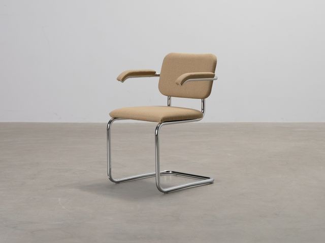 Knoll Cesca tuoli käsinojilla beige