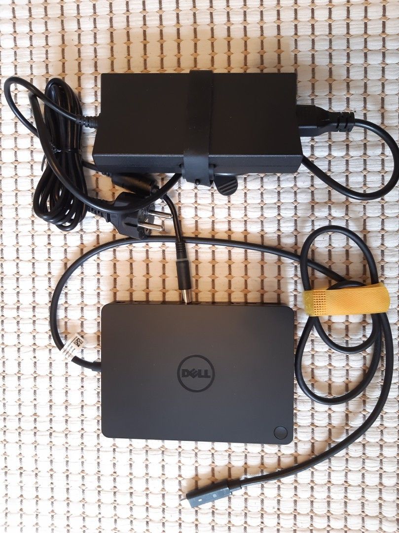 DELL WD15 USB-C-telakointiasema ja 130 W virtalähde