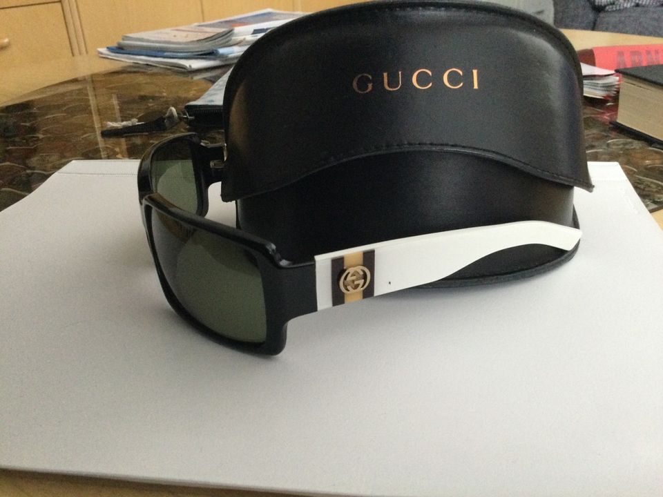 Gucci aurinkolasit