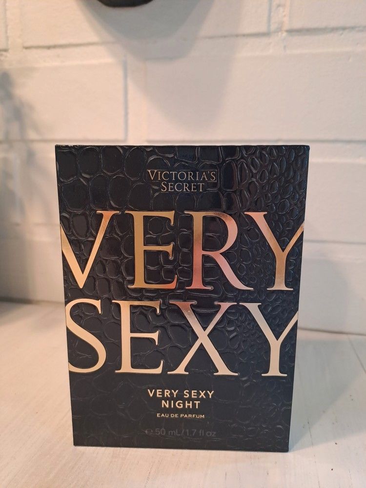 Victorias Secret Very Sexy Night Eau de Parfum