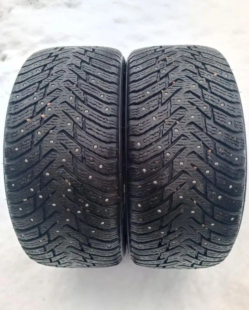 2 kpl 255 45 18 Nokian,7,5-8 mm