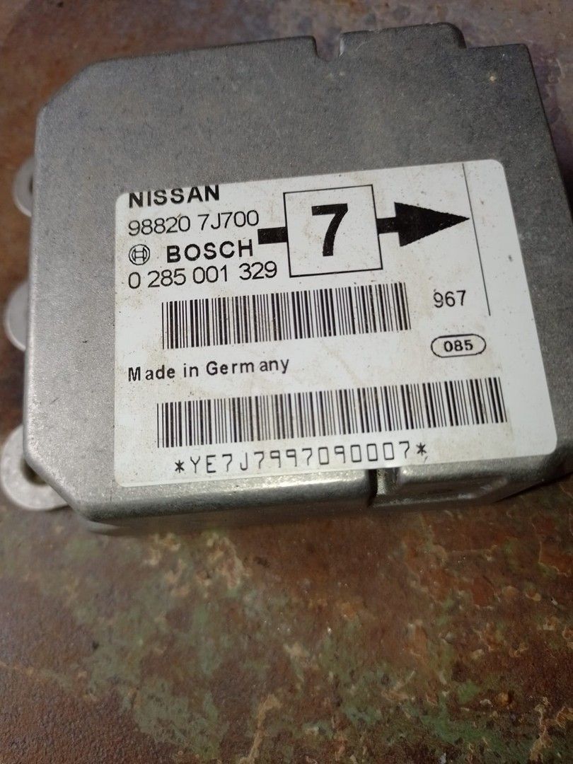 Nissan Primera P11 airbag moduuli