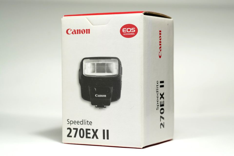 Uusi Canon Speedlite 270EX II salamalaite