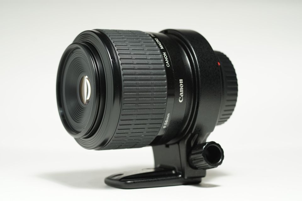 Canon MP-E 65mm f/2.8 Makro 1x-5x + MP-E65 lens hood