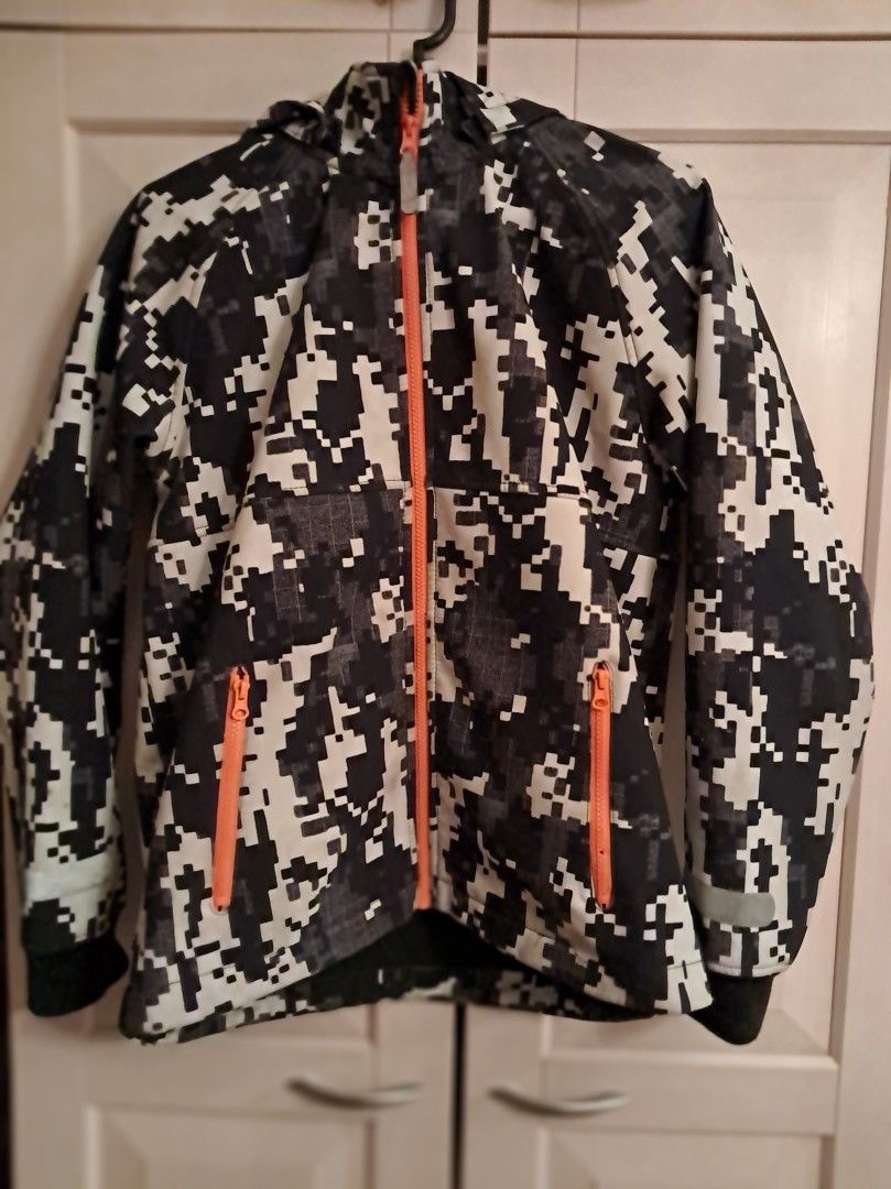 POIKIEN Softsell takki musta harmaa kuviollinen Lindex.com koko 170 cm