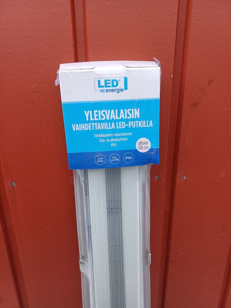 Led loisteputkivalaisin