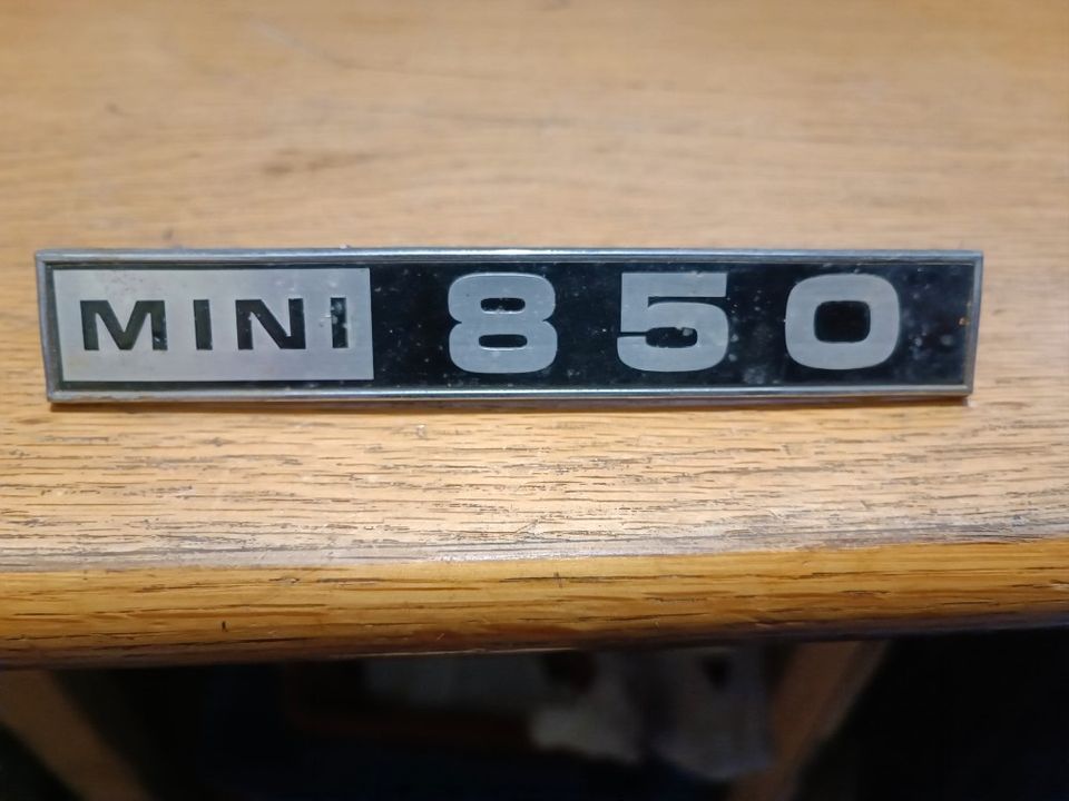 Vanha Mini 850 merkki