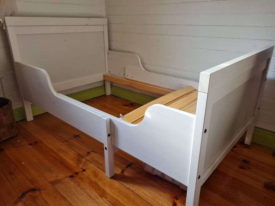 Ikea Sundvik jatkettava lastensänky + patja mukaan