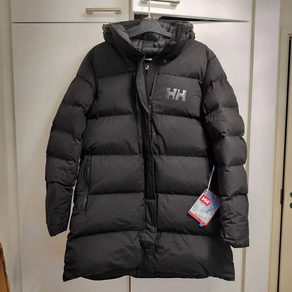 Uusi Helly Hansen takki XXL