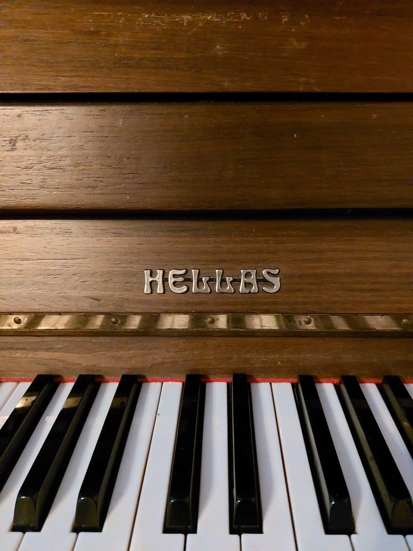 Hellas-piano