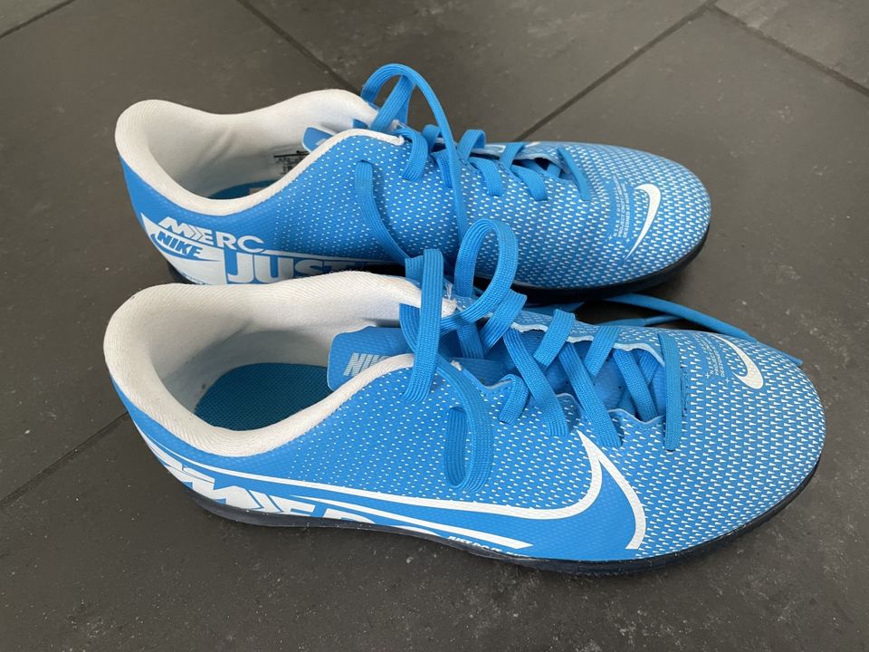 Nike Merc jalkapallo futis kengät 38