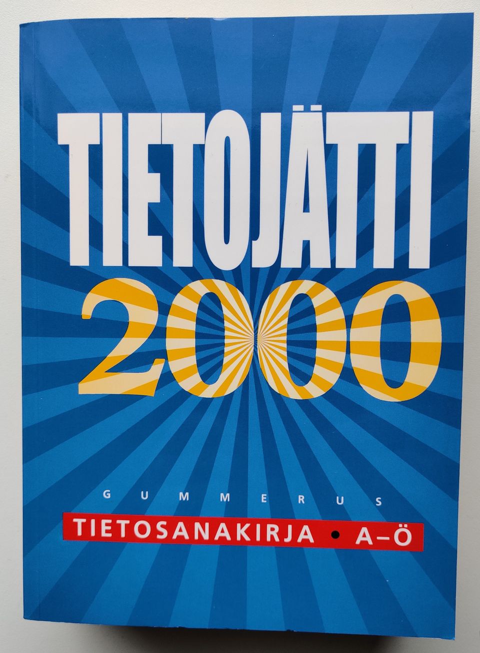 Tietosanakirja TIETOJÄTTI 2000