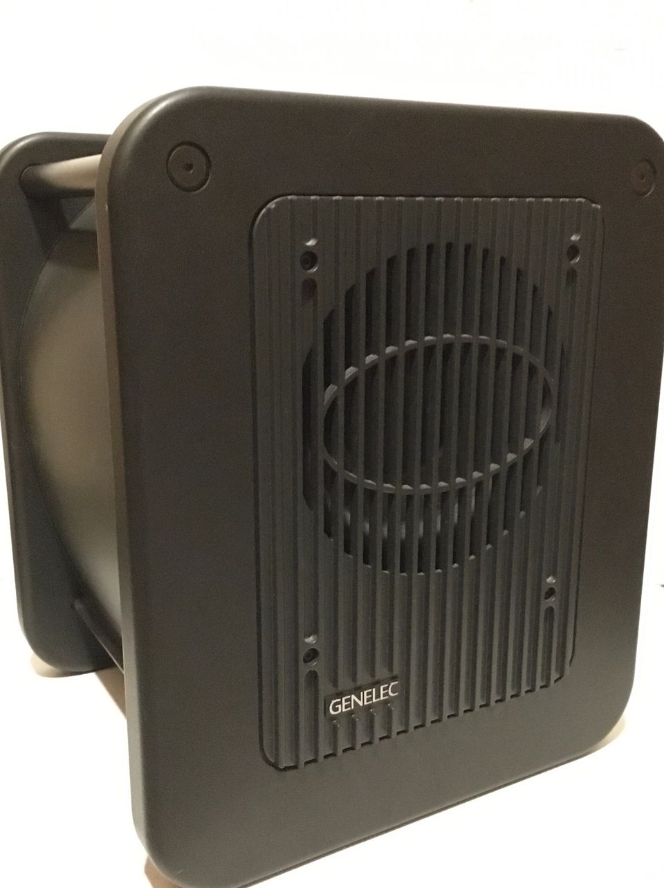 Genelec 7050B subwoofer