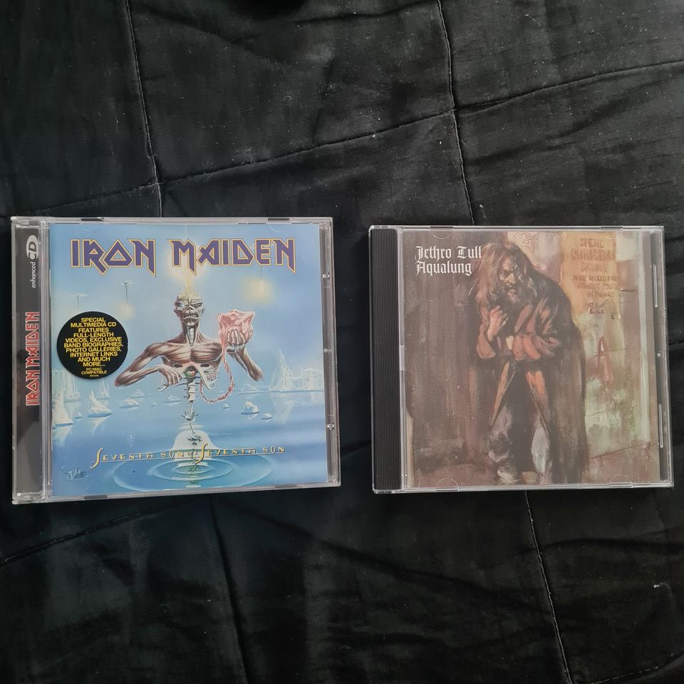 CD-levyjä, Iron Maiden, Hexvessel, Hawkwind ym.