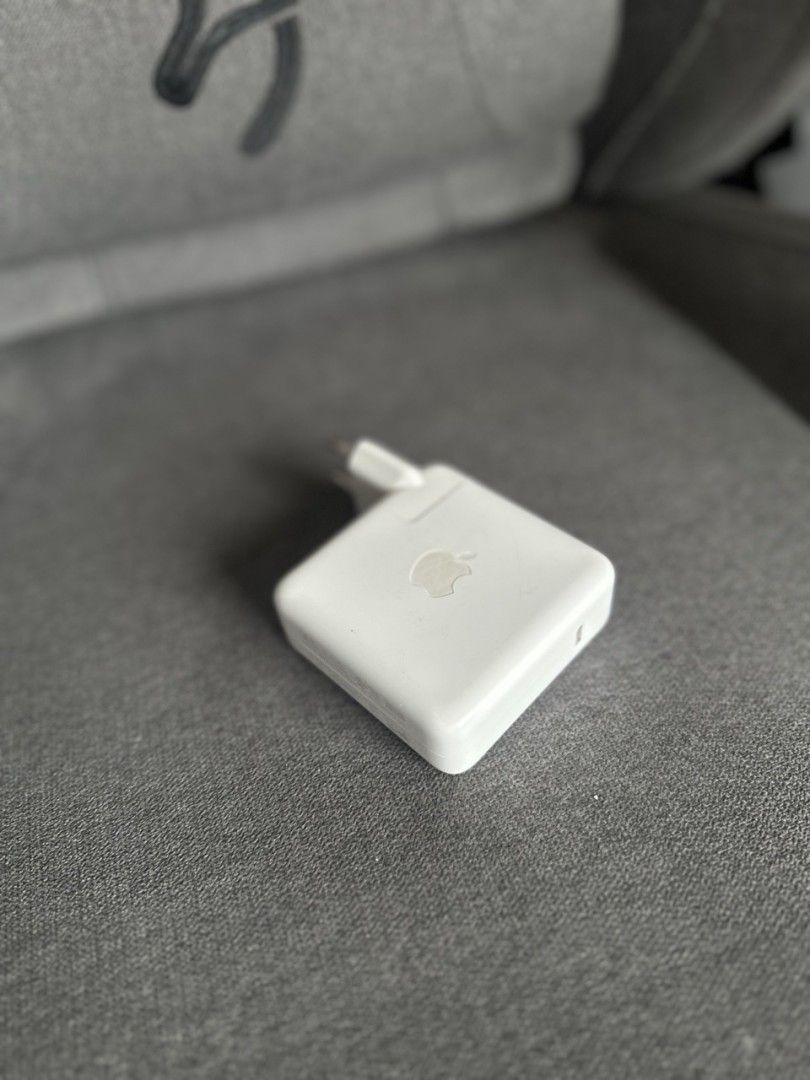 Apple Macbook 61W USB-C Laturi
