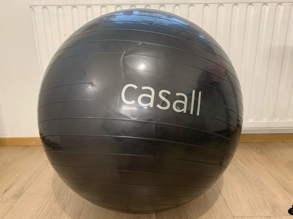 Casall jumppa pallo