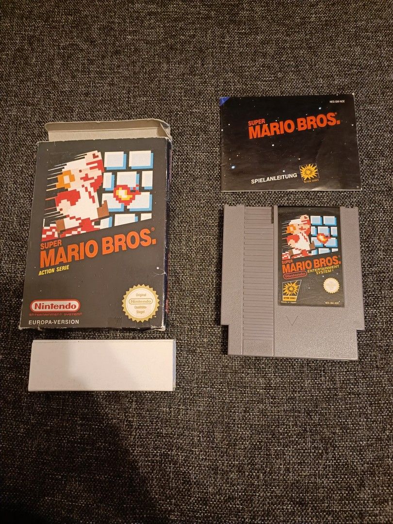 Nintendo 8-Bit Super Mario Bros. CIB