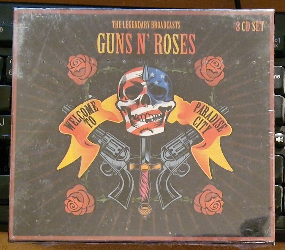 GUNS N' ROSES: Welcome to Paradise City - 8 CD set