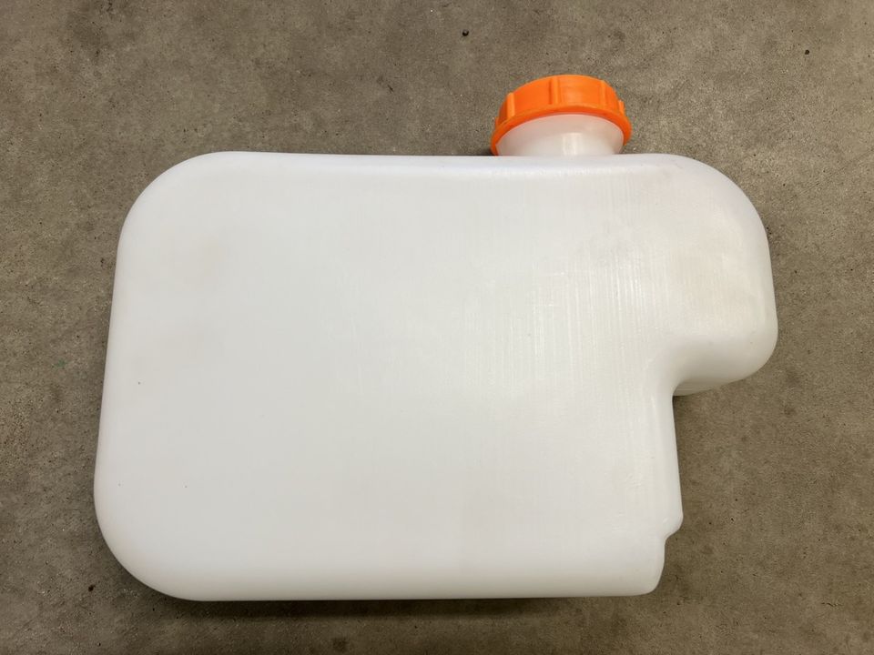 Polttoainetankki 4,5L